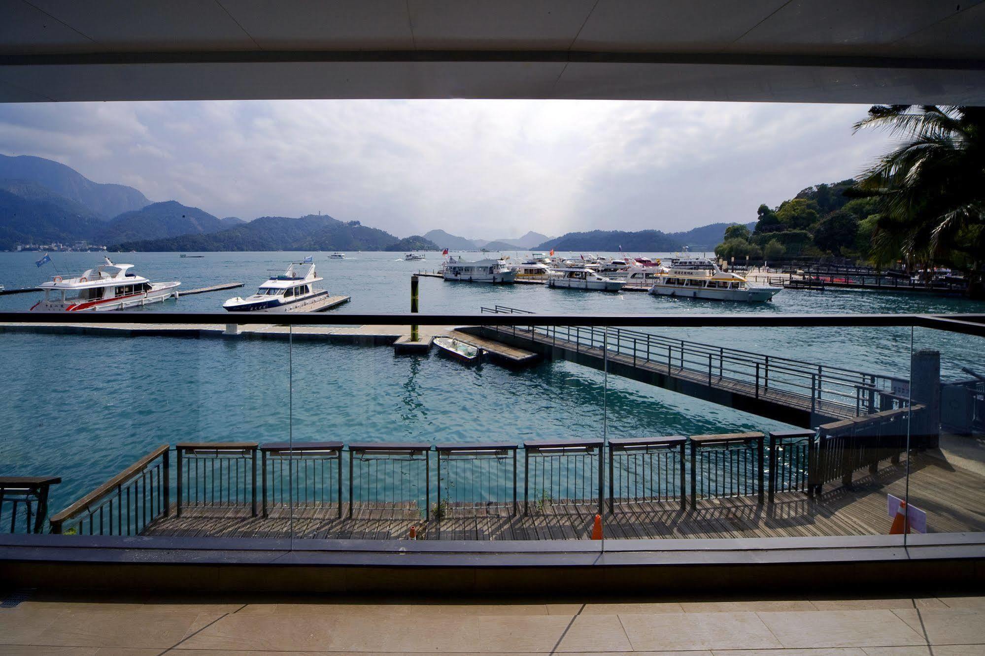 Spa Home Sun Moon Lake Luxury Lakeside Hotel Yuchi Esterno foto